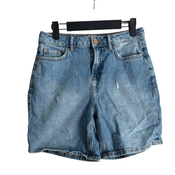 NEW LOOK BOYFRIEND FIT DENIM SHORTS - Picture 1 of 4